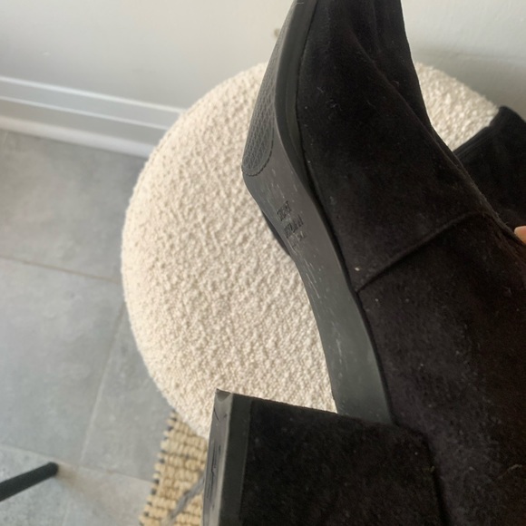 Classic over the knee lowland suede boot in black - Picture 3 of 5